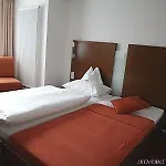 科鲁格哈德特酒店 3* 纽伦堡