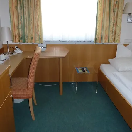 Hotel Klughardt 3*